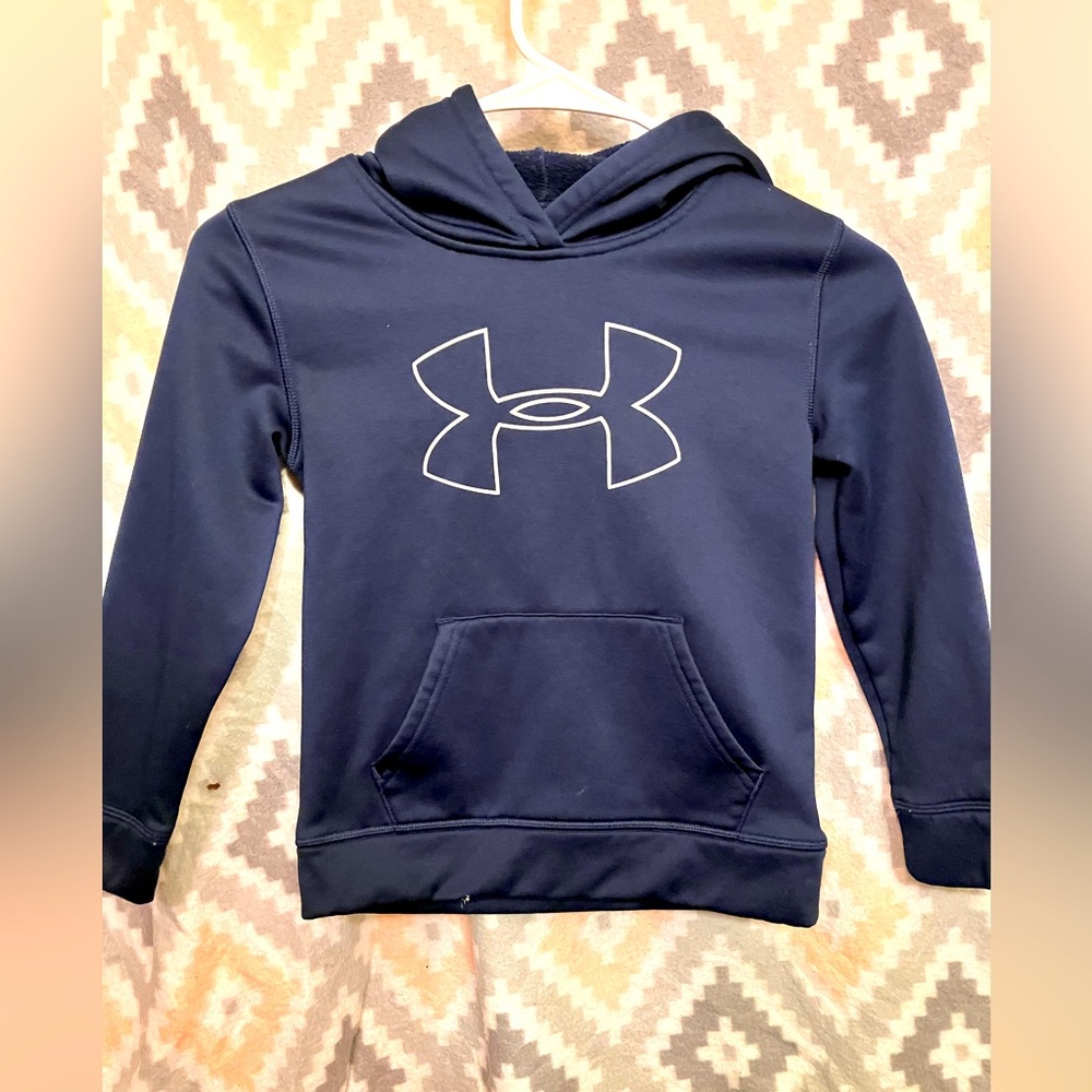 Boy hoodie bu Under Armor size 6